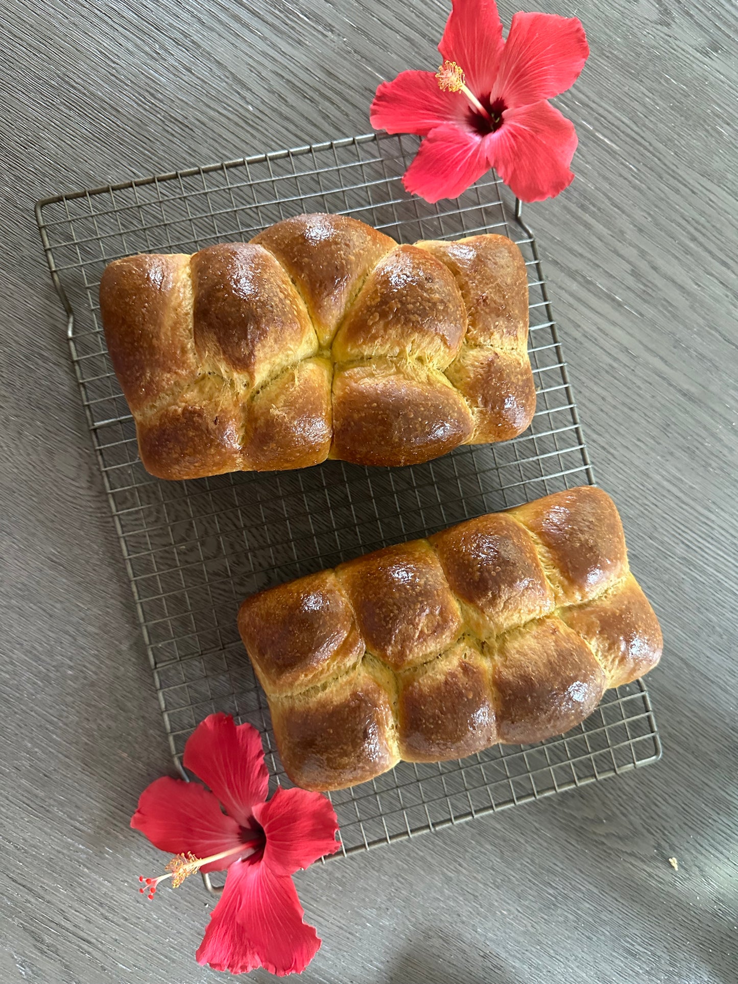 Pull-Apart Brioche Roll Loaf